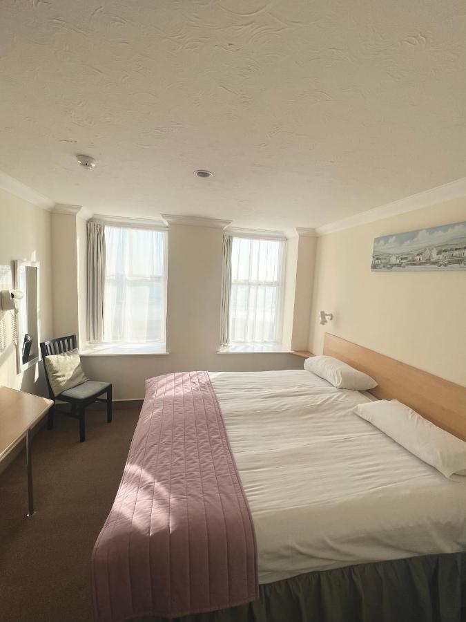 Eastbourne Riviera Hotel מראה חיצוני תמונה