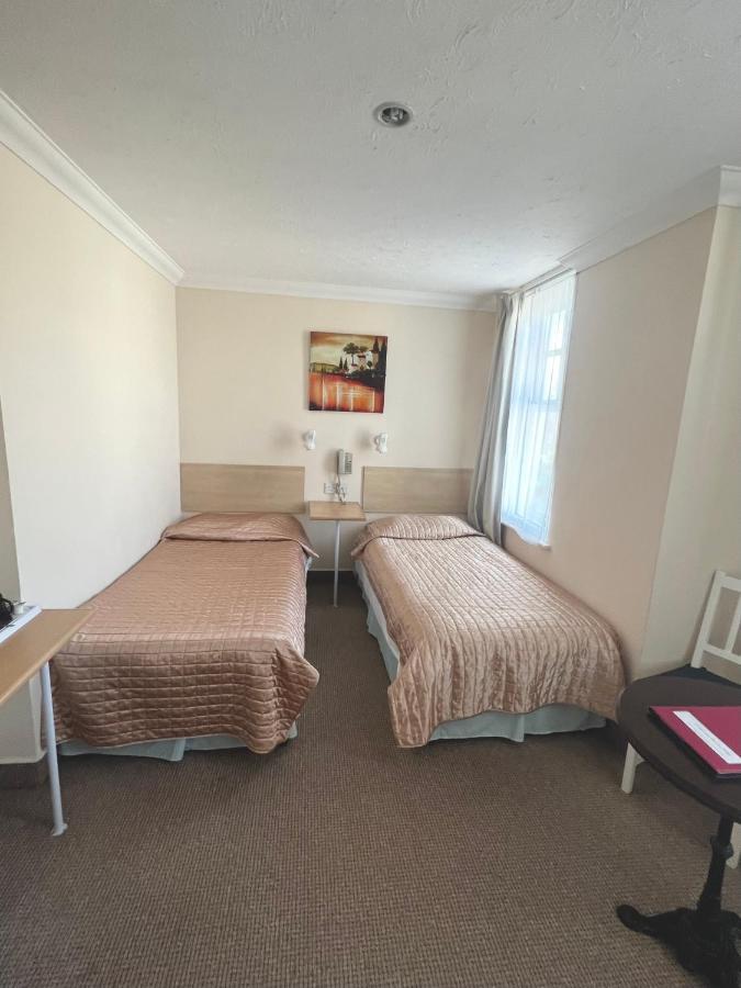 Eastbourne Riviera Hotel מראה חיצוני תמונה
